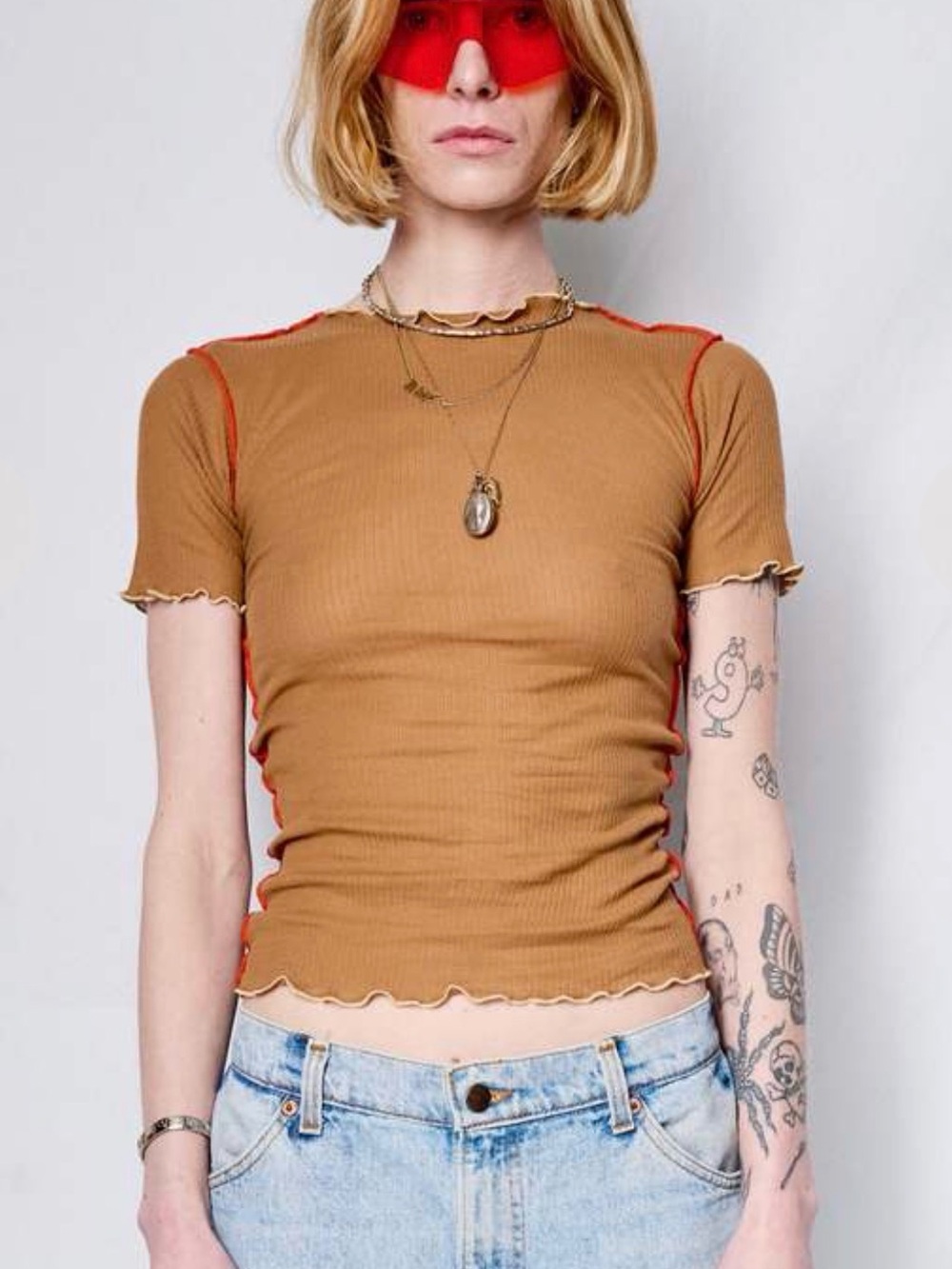 Baserange Tee Brown/Red - Picture 5 of 7